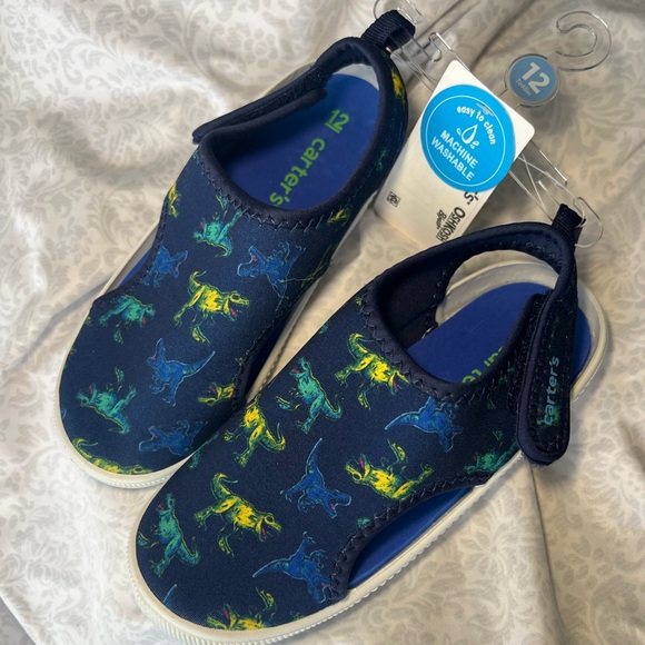 New Carters Dinosaur water shoes - Picture 7 of 10